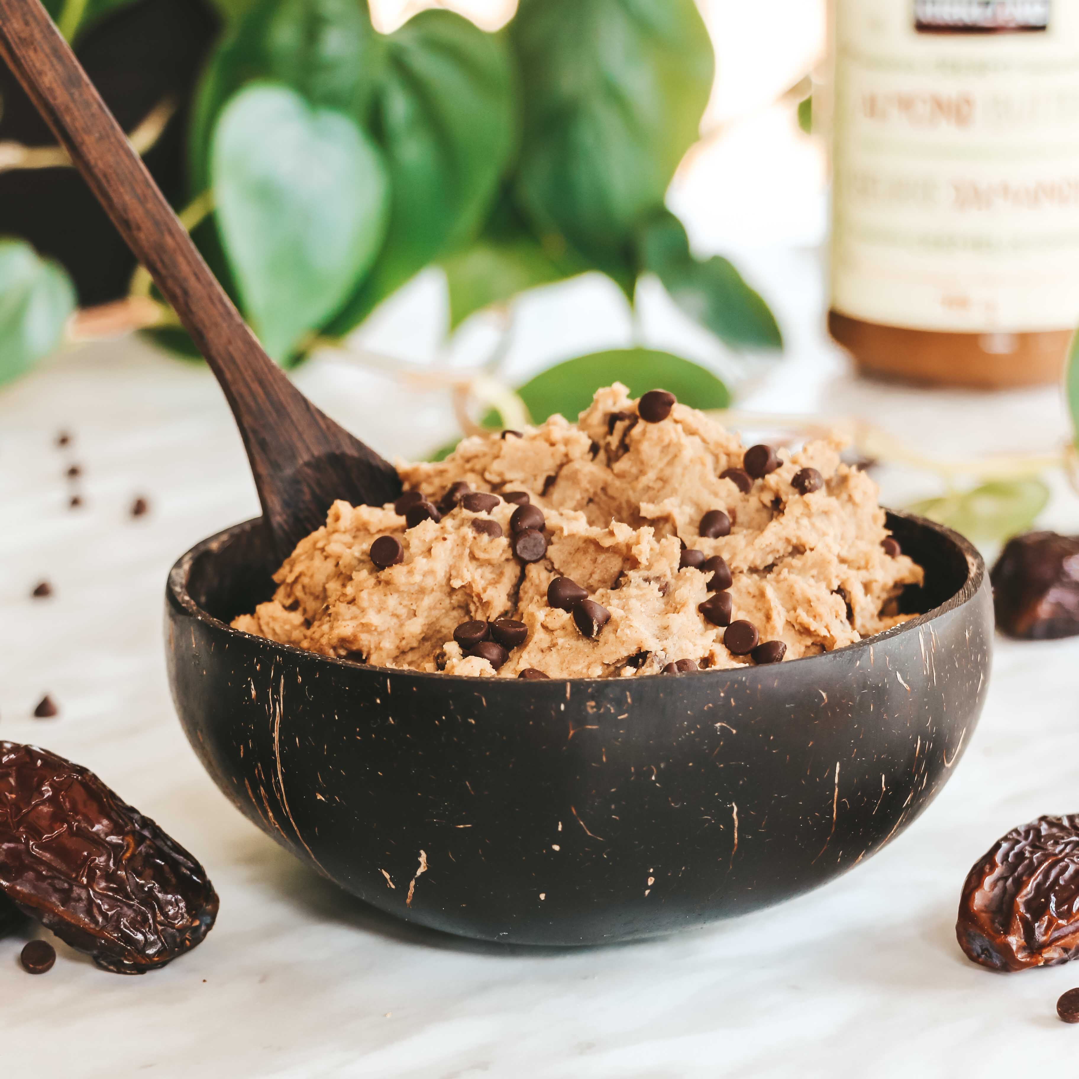 Raw Vegan Chocolate Chip Cookie Dough