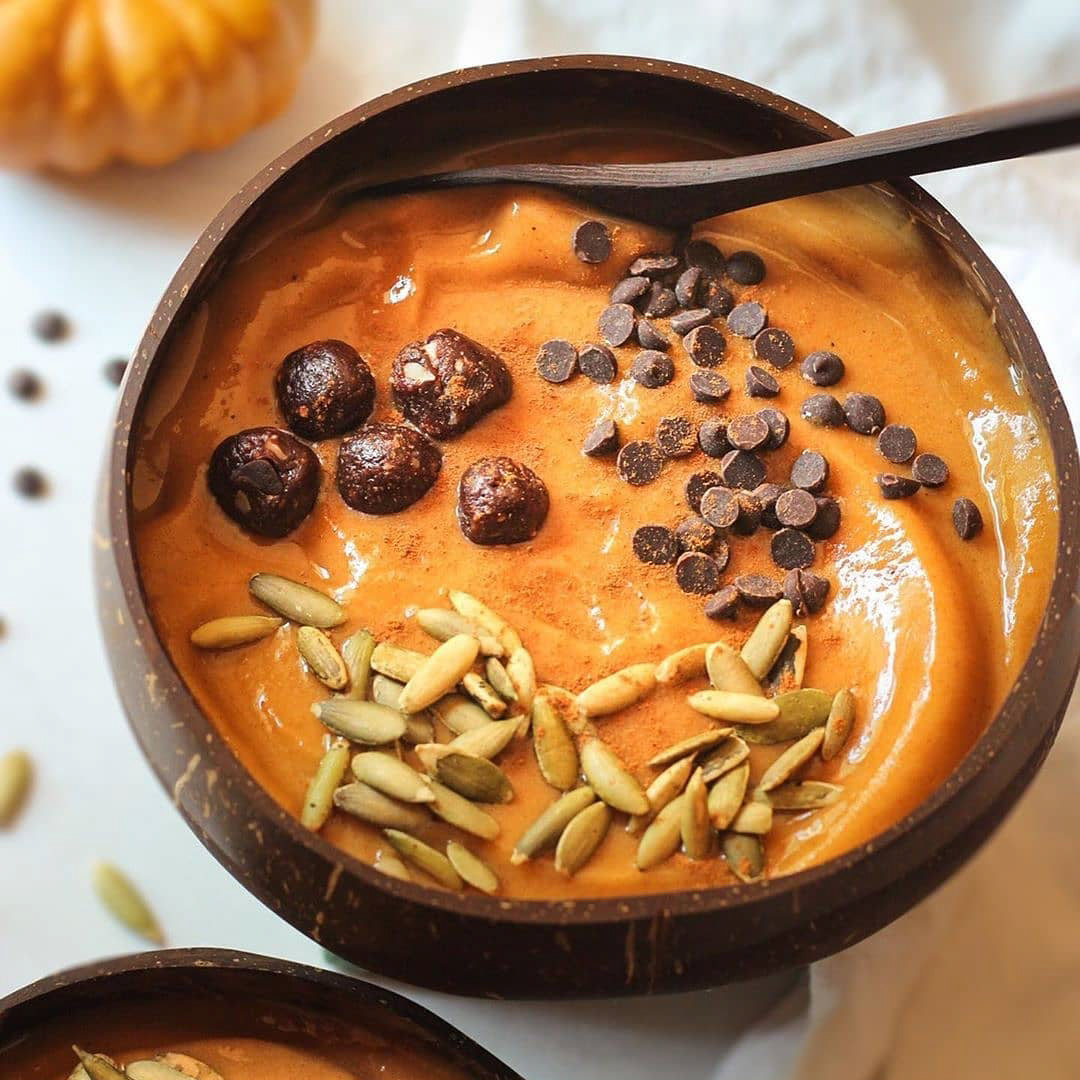 Easy Pumpkin Smoothie Bowl